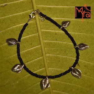 Silver Round Leaf Charm Black Bead Anklet