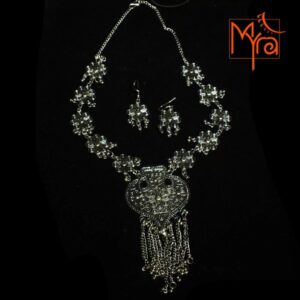 Spade Locket Metal Necklace with Earrings
