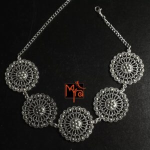 Heavy Metal Flower Pattern Choker : Silver