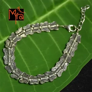 Metal Charm Bracelet : Butterfly